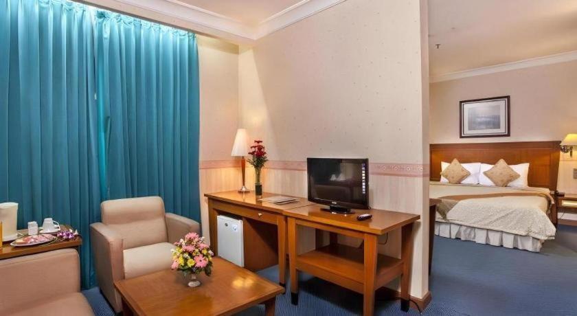 Nalendra Hotel Bandung Exterior photo